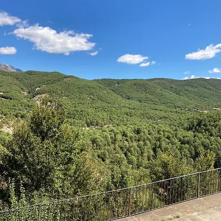 Vistas A La Montana En Un Pueblo Con Encanto. El Pueyo de Araguas Exterior photo